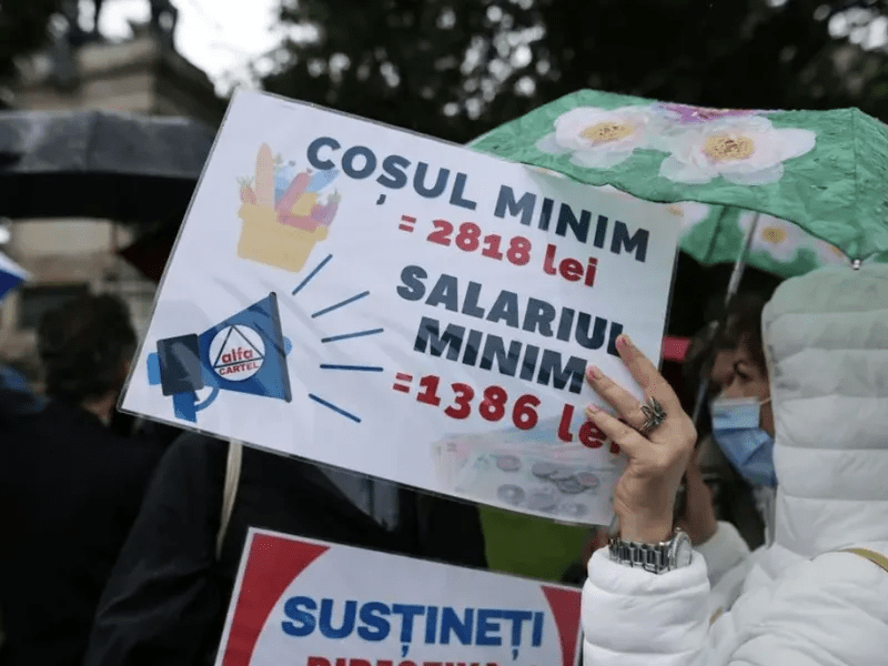 Reacțiile la reformă: sindicate, personal medical, societatea civilă și scena politică